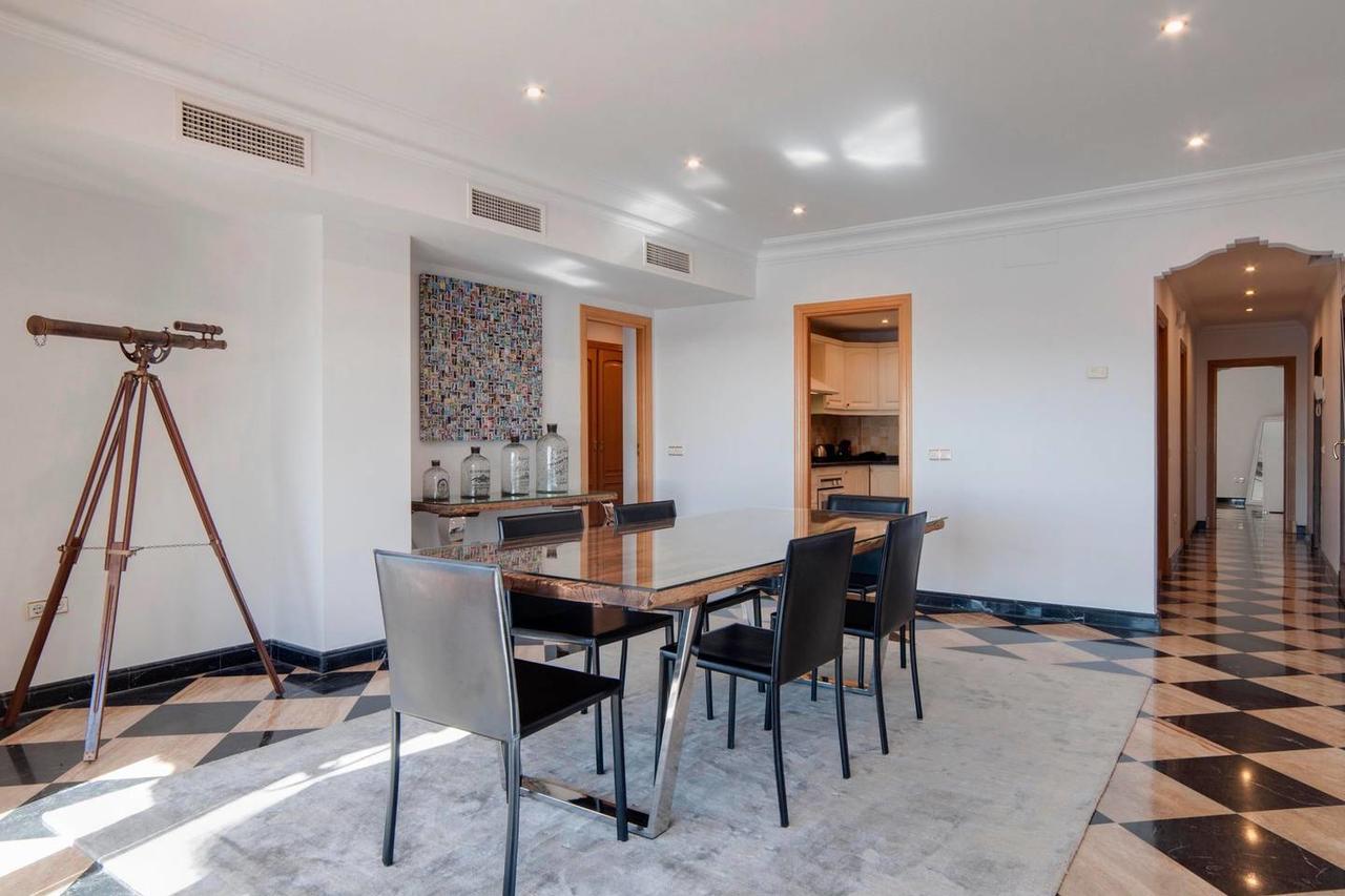 Apartamento Oleholidays Pb 218 Primera Línea De Mar Puerto Banús *
