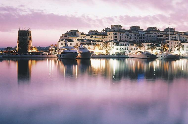 Oleholidays Pb 218 Primera Línea De Mar Puerto Banús Apartamento